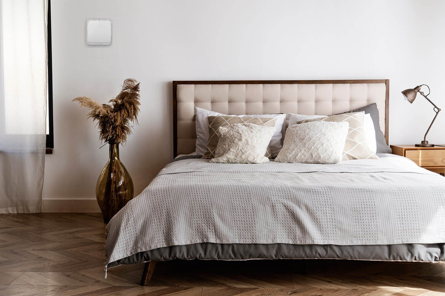 Ambientika dezentrale Wohnraumlüftung im Schlafzimmer